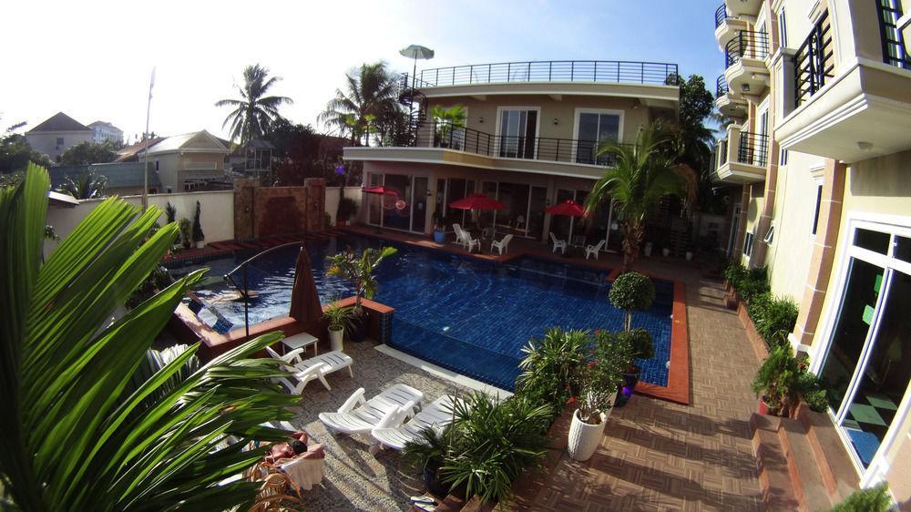 Sunday Guesthouse Sihanoukville Exterior photo